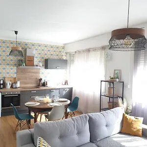  Apartment Mada France